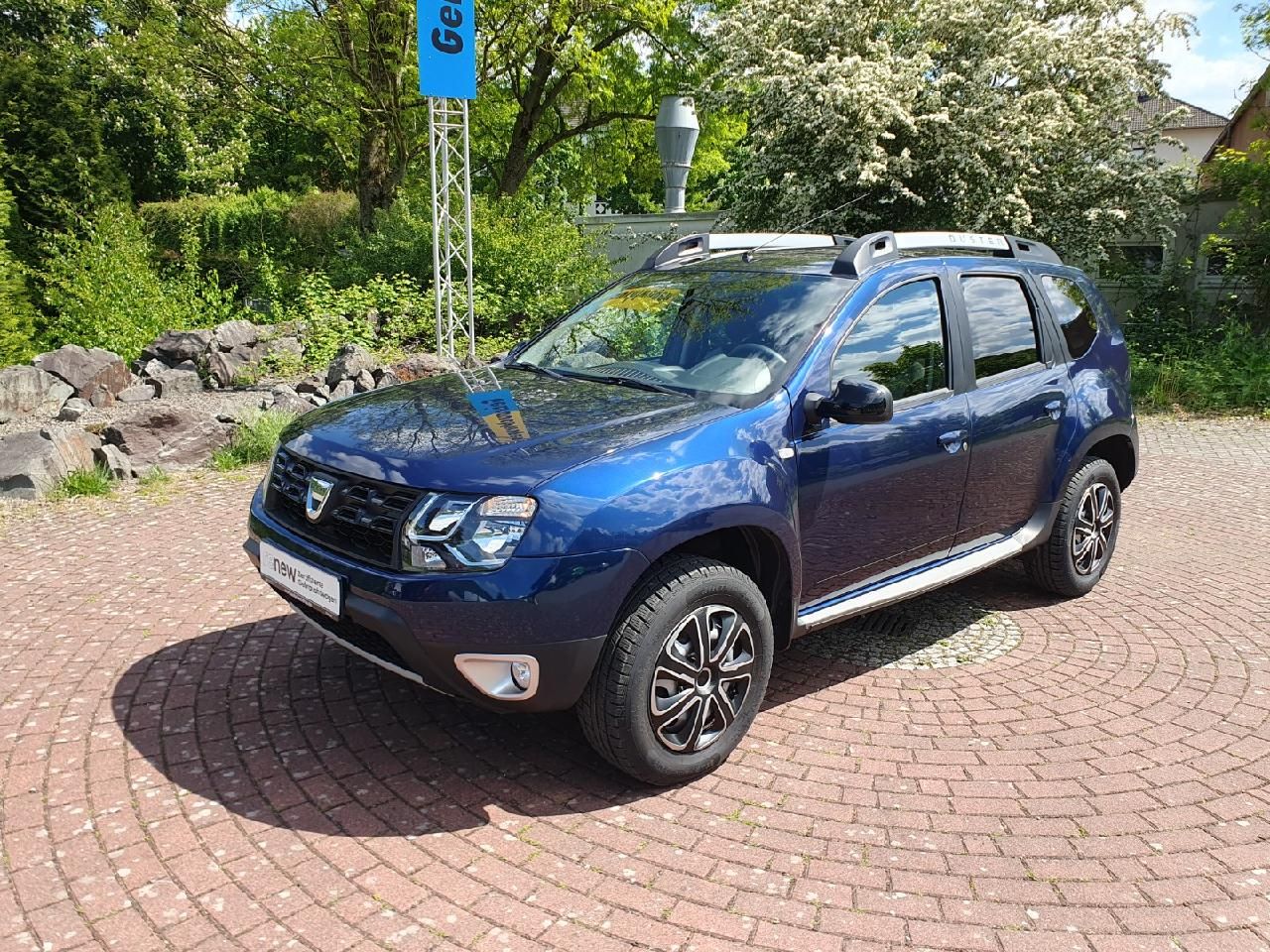 Dacia Duster • Black Shadow 4×2