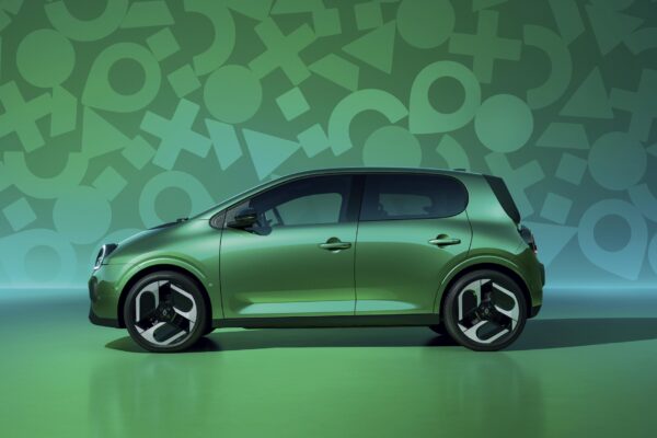 RENAULT TWINGO E-TECH ELECTRIC (07)